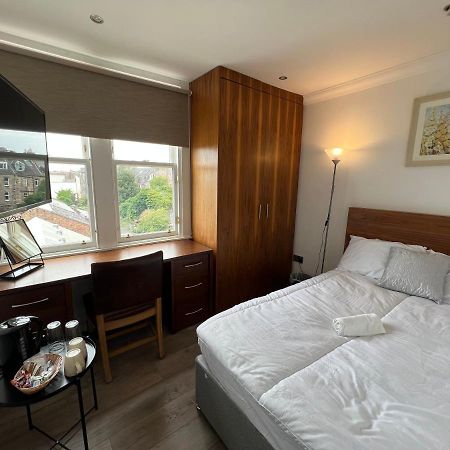 Cosy Double Room City Centre Edinburgh Bagian luar foto